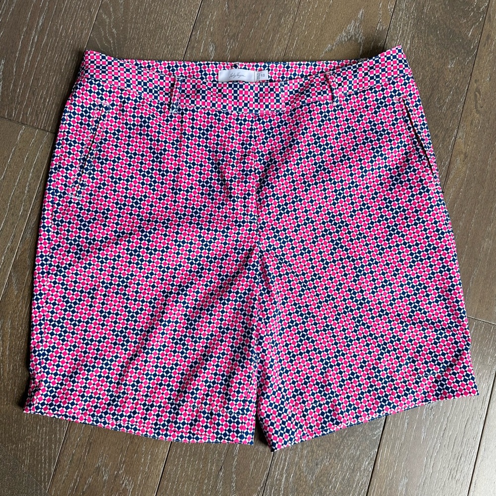 Lady Hagen golf shorts, size 10, fun pink and blue design